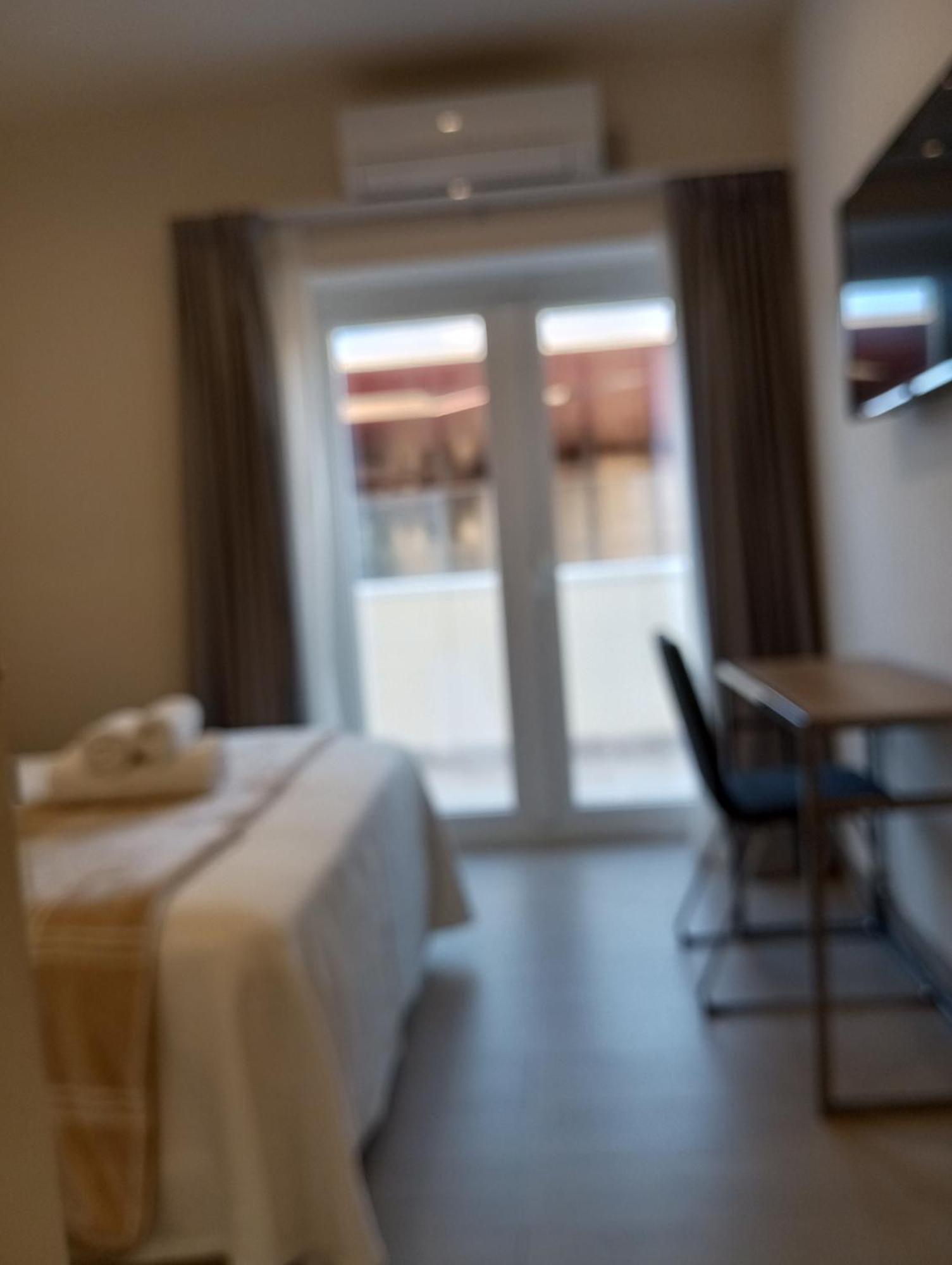 Hostal La Estacion Terrazas Madrid Bagian luar foto