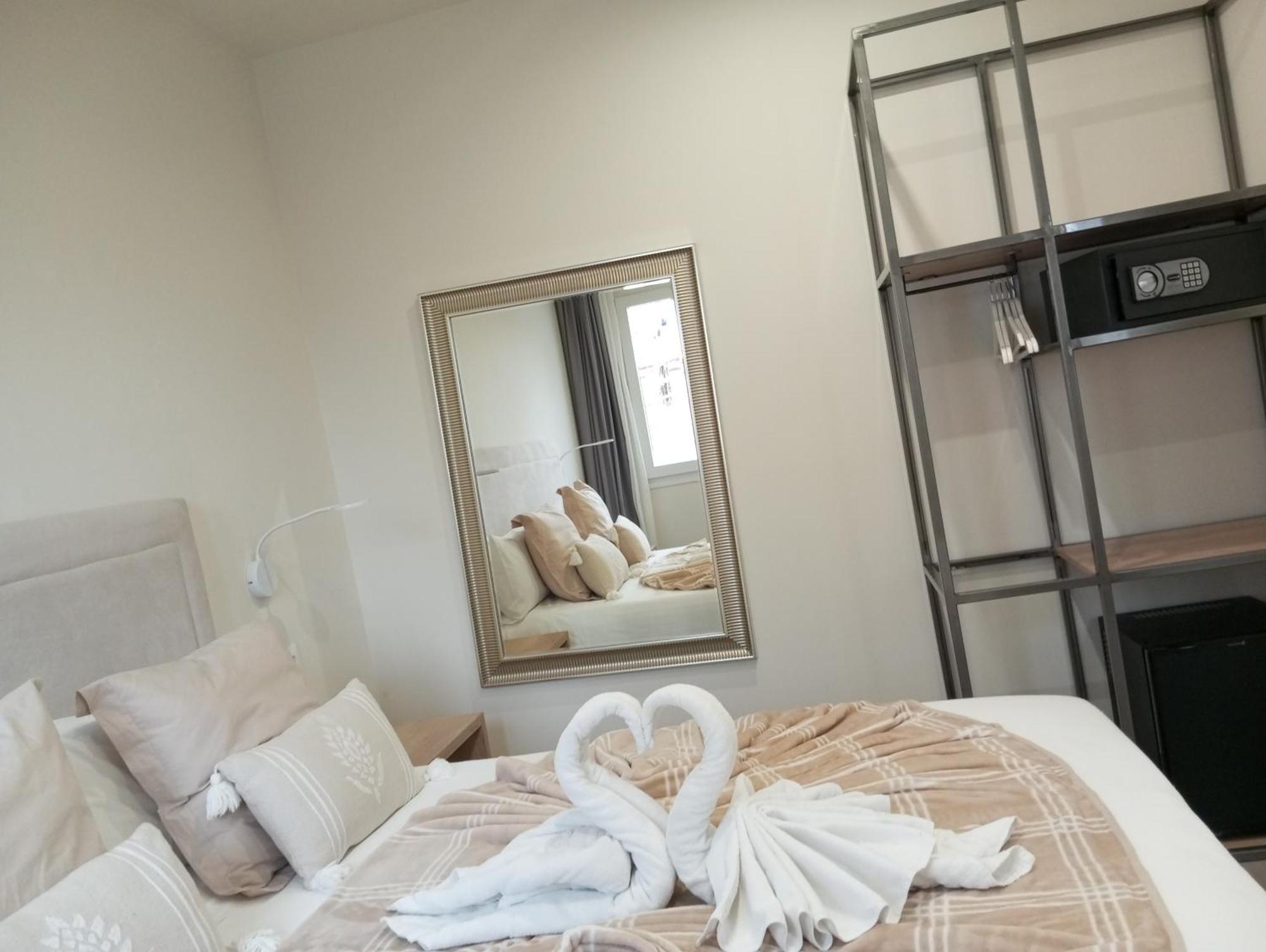 Hostal La Estacion Terrazas Madrid Bagian luar foto