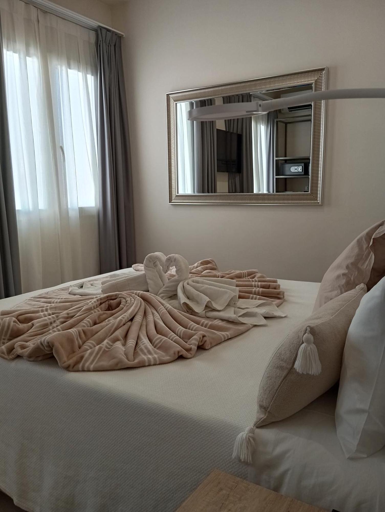 Hostal La Estacion Terrazas Madrid Bagian luar foto
