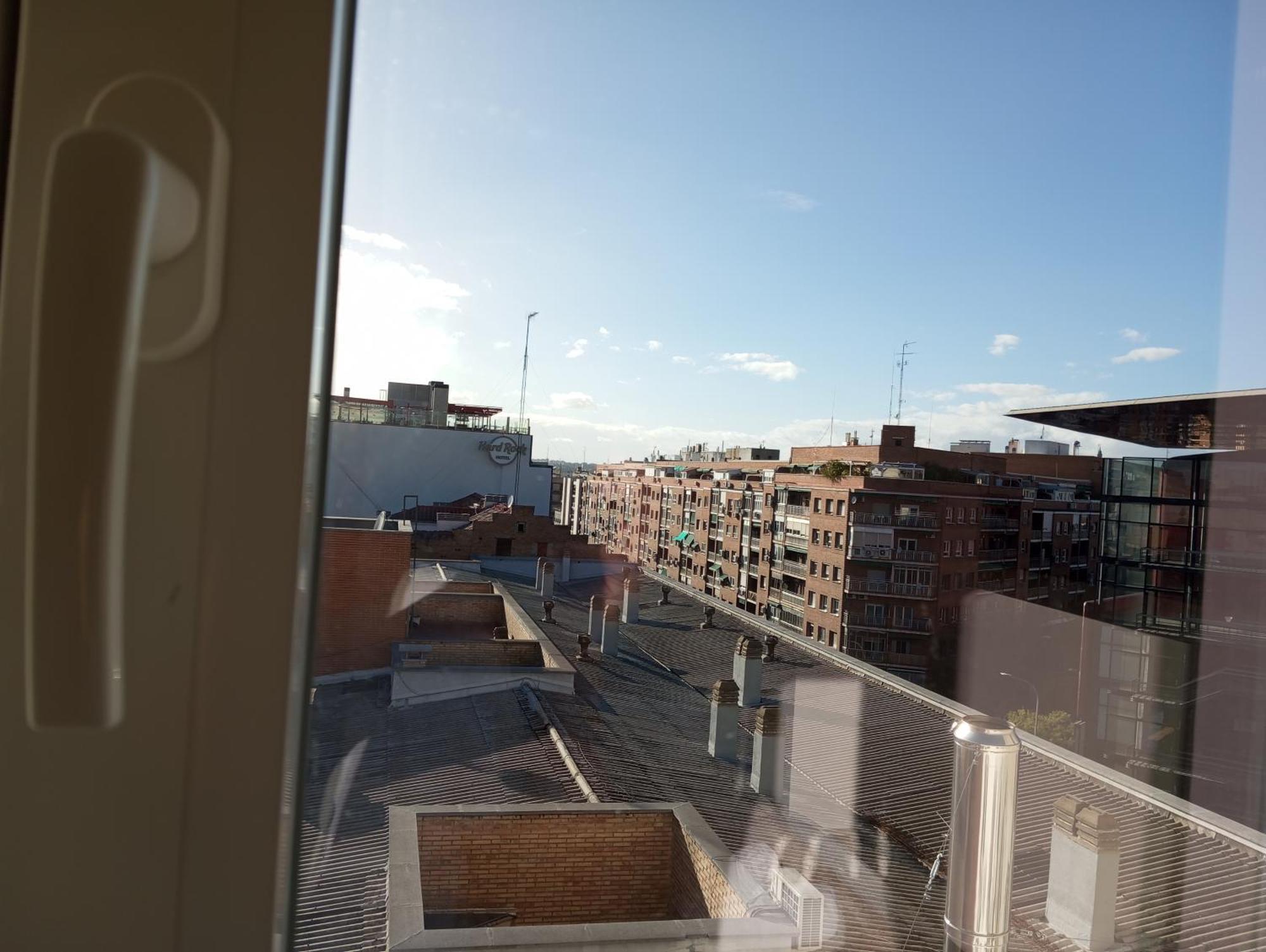 Hostal La Estacion Terrazas Madrid Bagian luar foto